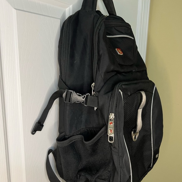 SwissGear Bags Swissgear By Wegner 3258 Laptop Backpack Black